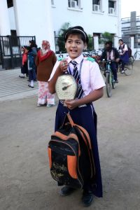 The order to reduce the burden was wrapped in 'Dapatra' | ओझे कमी करण्याचे आदेश ‘दप्तरात’ गुंडाळले The order to reduce the burden was wrapped in 'Dapatra' | ओझे कमी करण्याचे आदेश ‘दप्तरात’ गुंडाळले