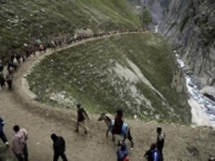 Amarnath Yatra : Five people were killed after a landslide hit Brarimarg on the Baltal route | Amarnath Yatra : बलाटल मार्गावर दरड कोसळून 5 भाविकांचा मृत्यू Amarnath Yatra : Five people were killed after a landslide hit Brarimarg on the Baltal route | Amarnath Yatra : बलाटल मार्गावर दरड कोसळून 5 भाविकांचा मृत्यू