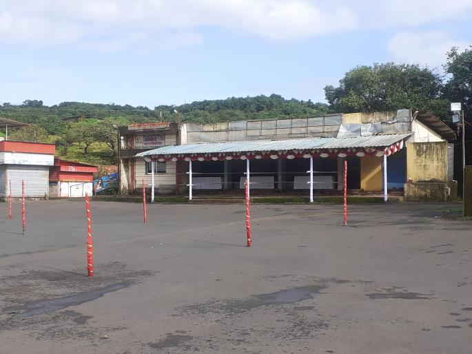 Servants will have a health check-up | येणाऱ्या चाकरमान्यांची आंबोली बस स्थानकावर आरोग्य तपासणी Servants will have a health check-up | येणाऱ्या चाकरमान्यांची आंबोली बस स्थानकावर आरोग्य तपासणी