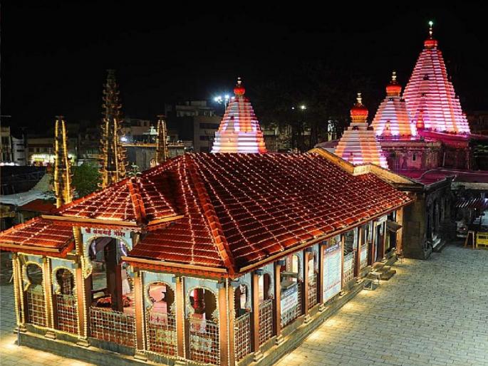 Electric lights and sound system installed in the Ambabai Temple area of Kolhapur to be inaugurated tomorrow | Kolhapur: अंबाबाई मंदिर परिसर उद्यापासून विद्युत दिव्यांनी उजळणार, देवीच्या स्तोत्रांचे मंजूळ स्वर निनादणार Electric lights and sound system installed in the Ambabai Temple area of Kolhapur to be inaugurated tomorrow | Kolhapur: अंबाबाई मंदिर परिसर उद्यापासून विद्युत दिव्यांनी उजळणार, देवीच्या स्तोत्रांचे मंजूळ स्वर निनादणार