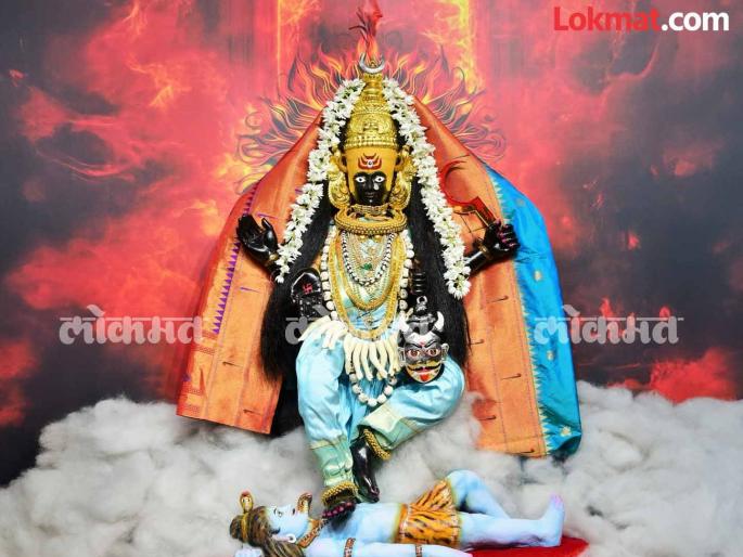 On the eighth day of Navratri festival, Shri Ambabai of Kolhapur is worshipped in the form of Shri Mahakali Devi | Navratri २०२५: आठव्या माळेला कोल्हापुरातील अंबाबाईची श्री महाकाली देवीच्या रूपात पूजा