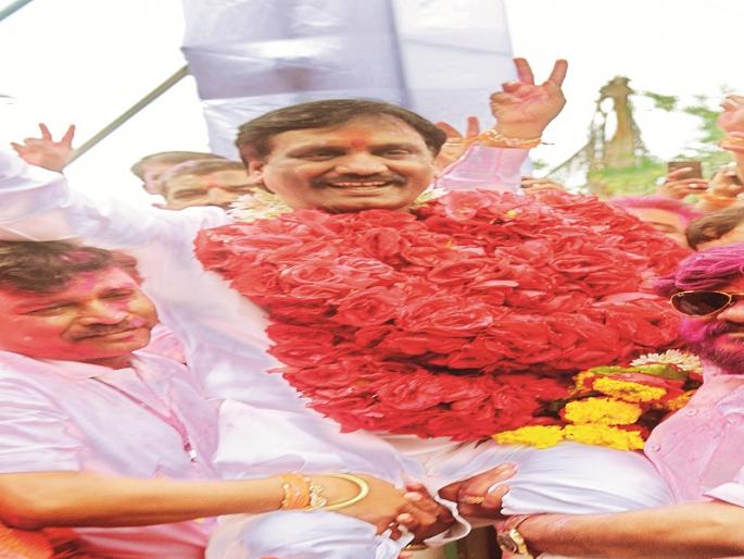 Ambadas Danve ... Corporator , decade and a half shiv sena district president to MLA | अंबादास दानवे...नगरसेवक, दीड दशक जिल्हाप्रमुख ते आमदार Ambadas Danve ... Corporator , decade and a half shiv sena district president to MLA | अंबादास दानवे...नगरसेवक, दीड दशक जिल्हाप्रमुख ते आमदार