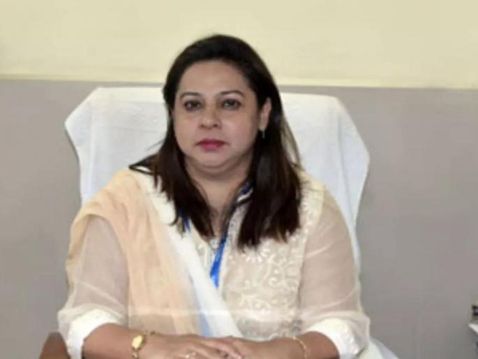 Ambadas Danve objected to pallavi saple committee appointed to investigate the malpractice in Sassoon Hospital | "यामिनी जाधवांकडून सापळेंवर कमिशनचे आरोप"; चौकशीचा ड्रामा कशासाठी म्हणत ठाकरे गटाची टीका Ambadas Danve objected to pallavi saple committee appointed to investigate the malpractice in Sassoon Hospital | "यामिनी जाधवांकडून सापळेंवर कमिशनचे आरोप"; चौकशीचा ड्रामा कशासाठी म्हणत ठाकरे गटाची टीका