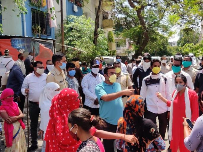 80% of Ambazari area free: Finally, the Municipal Commissioner reduced the restricted area | अंबाझरी परिसरातील ८० टक्के भाग मुक्त : अखेर मनपा आयुक्तांनी प्रतिबंधित क्षेत्र केले कमी 80% of Ambazari area free: Finally, the Municipal Commissioner reduced the restricted area | अंबाझरी परिसरातील ८० टक्के भाग मुक्त : अखेर मनपा आयुक्तांनी प्रतिबंधित क्षेत्र केले कमी