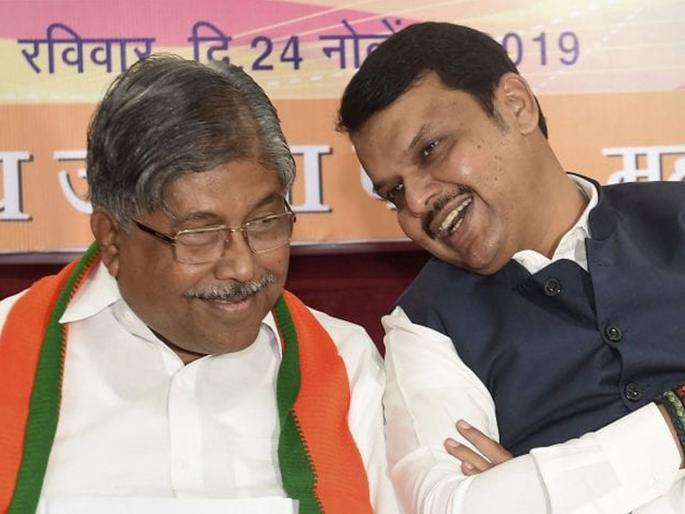 prakash ambedkar hits out at bjp leader devendra fadnavis and chandrakant patil | ...तर इगतपुरीत जाऊन विपश्यना करा; आंबेडकरांचा फडणवीस, पाटलांना सल्ला prakash ambedkar hits out at bjp leader devendra fadnavis and chandrakant patil | ...तर इगतपुरीत जाऊन विपश्यना करा; आंबेडकरांचा फडणवीस, पाटलांना सल्ला