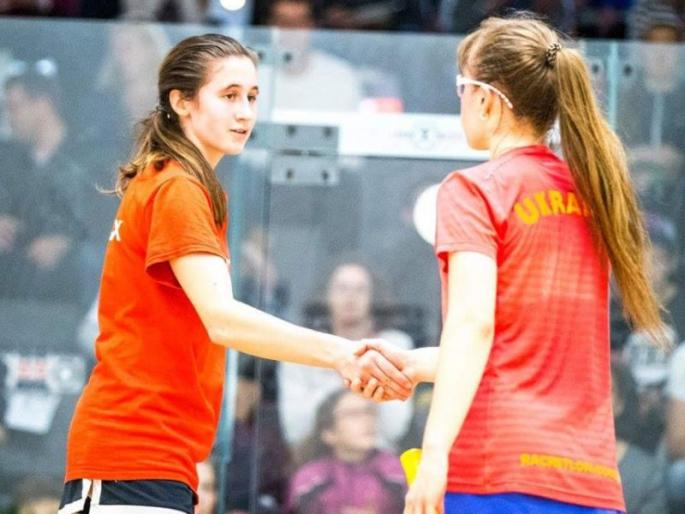 India is unsafe, do not go; Squash player's parents stopped the girl! | भारत असुरक्षित, तू जाऊ नकोस; स्क्वॉश खेळाडूच्या पालकांनी मुलीला थांबवलं!