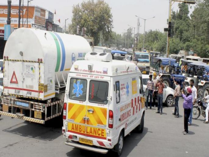 5 year old boy dies after ambulance stuck in traffic jam for 5 hours on Mumbai Ahmedabad National Highway | वसईत ट्रॅफिकमुळे गेला २ वर्षाच्या मुलाचा बळी; मुंबई अहमदाबाद महामार्गावर पाच तास अडकून होती रुग्णवाहिका