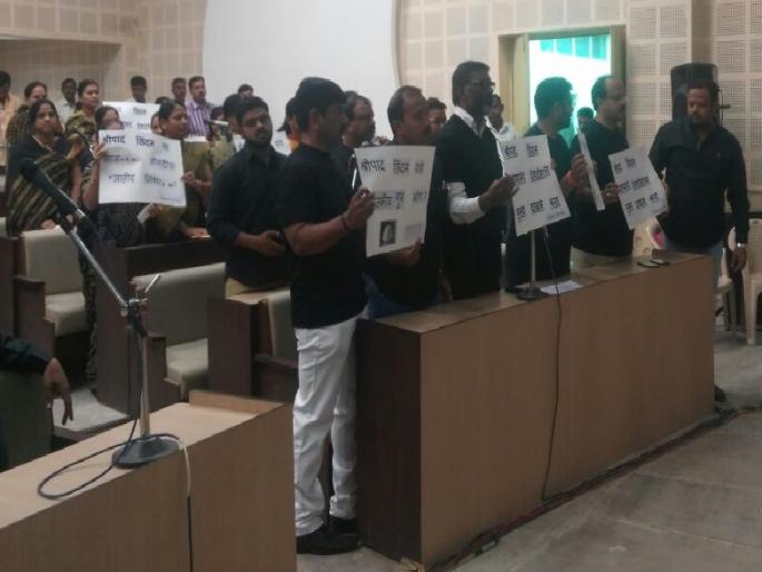 A decision to cancel the post of Chhindam Councilor for making objectionable statements about Shivrajaya | शिवरायांबद्दल आक्षेपार्ह वक्तव्य करणा-या छिंदमचे नगरसेवक पद रद्द करण्याचा ठराव  A decision to cancel the post of Chhindam Councilor for making objectionable statements about Shivrajaya | शिवरायांबद्दल आक्षेपार्ह वक्तव्य करणा-या छिंदमचे नगरसेवक पद रद्द करण्याचा ठराव