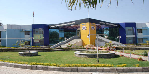 Compassionary appointments by the Deputy Commissioner in charge of Ahmednagar Municipal Corporation | अहमदनगर पालिकेच्या प्रभारी उपायुक्तांनी दिल्या अनुकंपा नियुक्त्या Compassionary appointments by the Deputy Commissioner in charge of Ahmednagar Municipal Corporation | अहमदनगर पालिकेच्या प्रभारी उपायुक्तांनी दिल्या अनुकंपा नियुक्त्या