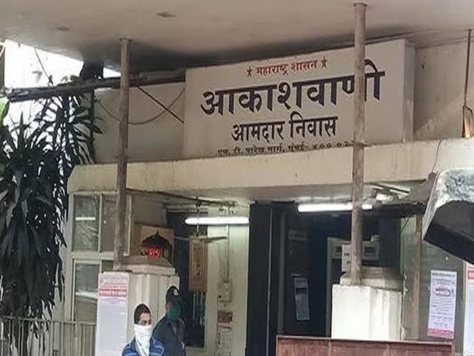 A person died in the room of BJP leader Vijaykumar Deshmukh's MLA residence. | भाजपा नेते विजयकुमार देशमुख यांच्या आमदार निवासमधील खोलीमध्ये एका व्यक्तीचा मृत्यू   A person died in the room of BJP leader Vijaykumar Deshmukh's MLA residence. | भाजपा नेते विजयकुमार देशमुख यांच्या आमदार निवासमधील खोलीमध्ये एका व्यक्तीचा मृत्यू