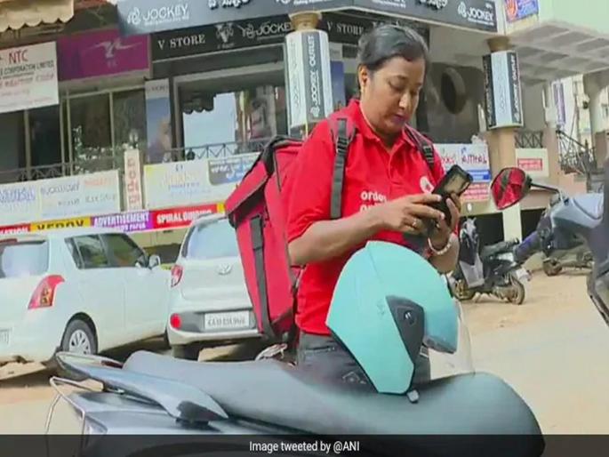 Was going to deliver the parcel door to door; Zomato Girl gets candidate nomination of congress | पार्सल देण्यासाठी जात होती घरोघरी; झोमॅटो गर्लला मिळाली काँग्रेसची उमेदवारी Was going to deliver the parcel door to door; Zomato Girl gets candidate nomination of congress | पार्सल देण्यासाठी जात होती घरोघरी; झोमॅटो गर्लला मिळाली काँग्रेसची उमेदवारी