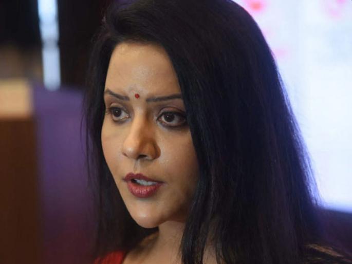 people not Elected, Got CM chair, work properly; Amruta Fadnavis to Uddhav Thackrey | शहाणे व्हा! जनतेने नाही दिली तरीही खुर्ची मिळालीय, नीट काम करा; अमृता फडणवीसांचा टोला people not Elected, Got CM chair, work properly; Amruta Fadnavis to Uddhav Thackrey | शहाणे व्हा! जनतेने नाही दिली तरीही खुर्ची मिळालीय, नीट काम करा; अमृता फडणवीसांचा टोला