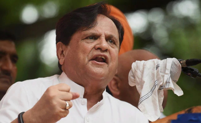 The demise of Ahmed Patel added to the problems of the Congress | अहमद पटेल यांच्या निधनाने काँग्रेसच्या अडचणी वाढल्या The demise of Ahmed Patel added to the problems of the Congress | अहमद पटेल यांच्या निधनाने काँग्रेसच्या अडचणी वाढल्या