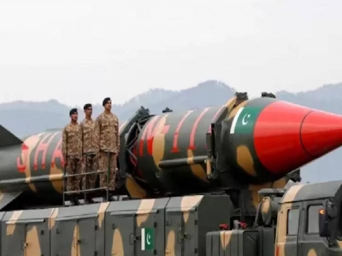 Pakistan takes U-turn after America turns a blind eye! Explains missile using India's name | अमेरिकेने डोळे वटारल्यावर पाकिस्तानने घेतला यू-टर्न! भारताचे नाव घेऊन क्षेपणास्त्रावर दिले स्पष्टीकरण Pakistan takes U-turn after America turns a blind eye! Explains missile using India's name | अमेरिकेने डोळे वटारल्यावर पाकिस्तानने घेतला यू-टर्न! भारताचे नाव घेऊन क्षेपणास्त्रावर दिले स्पष्टीकरण