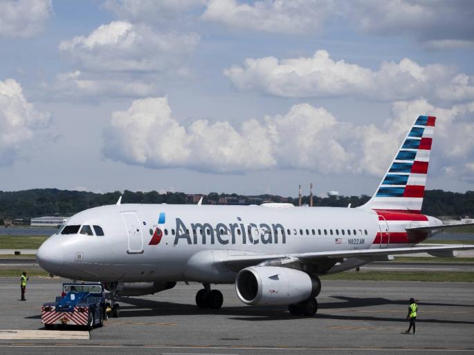 drunk flyer on new york to delhi american airlines flight urinates on fellow passenger | धक्कादायक! दिल्ली फ्लाइटमध्ये पुन्हा मद्यधुंद प्रवाशाने सहप्रवाशावर केली लघुशंका drunk flyer on new york to delhi american airlines flight urinates on fellow passenger | धक्कादायक! दिल्ली फ्लाइटमध्ये पुन्हा मद्यधुंद प्रवाशाने सहप्रवाशावर केली लघुशंका