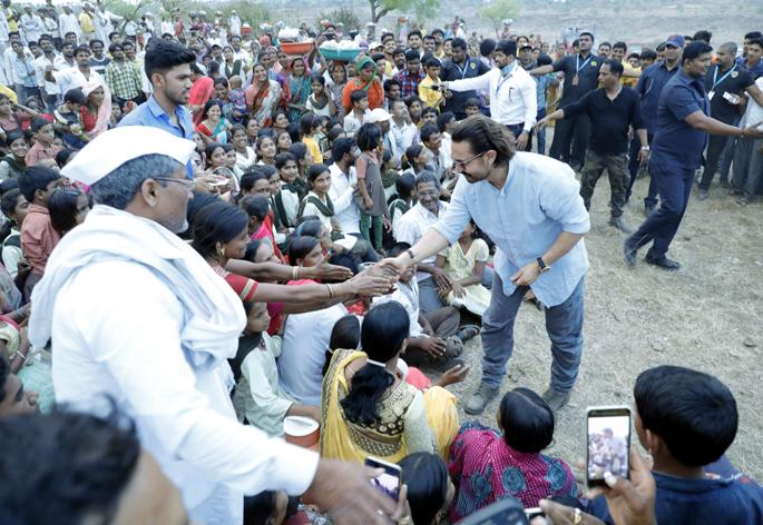 Make Maharashtra shine - Aamir Khan | महाराष्ट्राला पाणीदार बनवा - आमिर खान Make Maharashtra shine - Aamir Khan | महाराष्ट्राला पाणीदार बनवा - आमिर खान