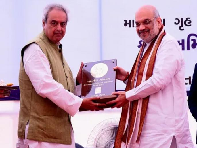 Congress jailed me through CBI, the lawyer is a Congressman and fought for me; Amit Shah spoke today in Ahmadabad Soharabuddin case | काँग्रेसने CBI द्वारे मला कैदी बनविले, वकील काँग्रेसी असून माझ्यासाठी लढला; अमित शाहा आज बोललेच Congress jailed me through CBI, the lawyer is a Congressman and fought for me; Amit Shah spoke today in Ahmadabad Soharabuddin case | काँग्रेसने CBI द्वारे मला कैदी बनविले, वकील काँग्रेसी असून माझ्यासाठी लढला; अमित शाहा आज बोललेच