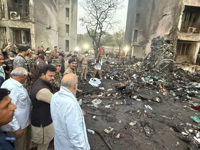 Ahmedabad Air India Plane Crash News in Marathi : ...so no one got a chance to save him; Amit Shah said when will the death toll be announced | ...त्यामुळे कोणालाच वाचविण्याची संधी मिळाली नाही; अमित शाह यांनी सांगितले मृतांचा आकडा कधी जाहीर होणार Ahmedabad Air India Plane Crash News in Marathi : ...so no one got a chance to save him; Amit Shah said when will the death toll be announced | ...त्यामुळे कोणालाच वाचविण्याची संधी मिळाली नाही; अमित शाह यांनी सांगितले मृतांचा आकडा कधी जाहीर होणार