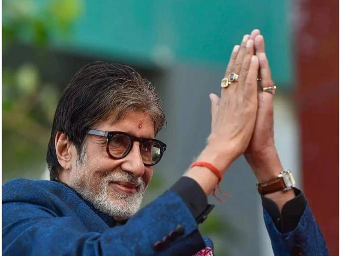 Amitabh bachchan shares throwback photo with jaya and abhishek to wish holi | अमिताभ बच्चन यांनी शेअर केला थ्रोबॅक फोटो, जया बच्चन यांना ओळखणंही जातेय कठीण Amitabh bachchan shares throwback photo with jaya and abhishek to wish holi | अमिताभ बच्चन यांनी शेअर केला थ्रोबॅक फोटो, जया बच्चन यांना ओळखणंही जातेय कठीण