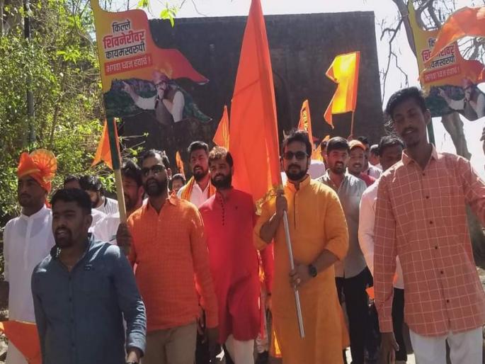Amol Kolhe "Saffron flag must be hoisted on Shivneri..." MP Amol Kolhen's ultimatum to CM eknath Shinde | Amol Kolhe | "शिवनेरीवर भगवा फडकलाच पाहिजे..." खासदार अमोल कोल्हेंचा CM शिंदेंना इशारा Amol Kolhe "Saffron flag must be hoisted on Shivneri..." MP Amol Kolhen's ultimatum to CM eknath Shinde | Amol Kolhe | "शिवनेरीवर भगवा फडकलाच पाहिजे..." खासदार अमोल कोल्हेंचा CM शिंदेंना इशारा
