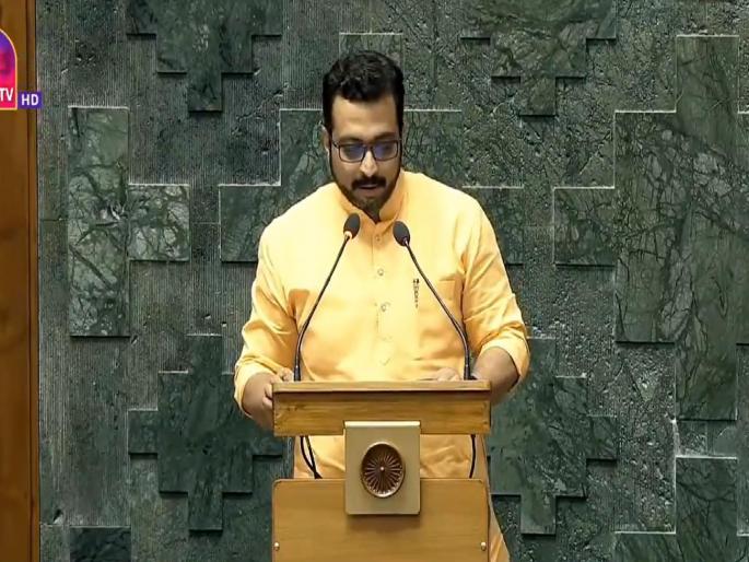 36 MPs of the state take oath in Marathi Read funny stories that happened while swearing | राज्यातील ३६ खासदारांची मराठीतून शपथ; शपथ घेताना घडले मजेदार किस्से, वाचा 36 MPs of the state take oath in Marathi Read funny stories that happened while swearing | राज्यातील ३६ खासदारांची मराठीतून शपथ; शपथ घेताना घडले मजेदार किस्से, वाचा