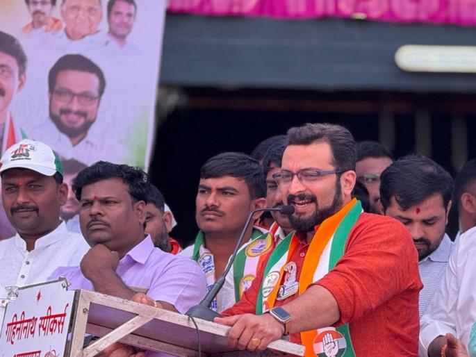 Those who come to us to fill their stomachs from half of Uttar Pradesh, they come to Bhosari constituency and say, MP Amol Kolhe's criticism | ‘त्यांचा’ अर्धा यूपी आपल्याकडे पोट भरायला येतो... Those who come to us to fill their stomachs from half of Uttar Pradesh, they come to Bhosari constituency and say, MP Amol Kolhe's criticism | ‘त्यांचा’ अर्धा यूपी आपल्याकडे पोट भरायला येतो...