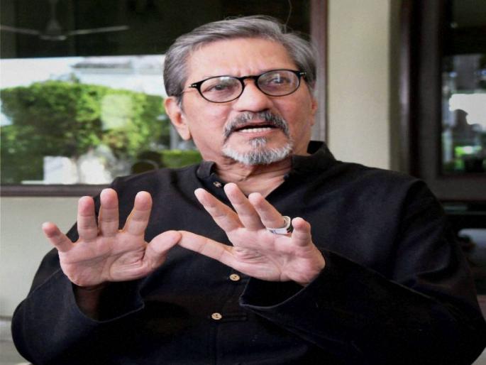 inviting Amol Palekar and stopped his speech by criticizing cultural policy | अमोल पालेकरांची निमंत्रण देऊन मुस्कटदाबी!,सांस्कृतिक धोरणावर टीका केल्याने भाषण थांबविले inviting Amol Palekar and stopped his speech by criticizing cultural policy | अमोल पालेकरांची निमंत्रण देऊन मुस्कटदाबी!,सांस्कृतिक धोरणावर टीका केल्याने भाषण थांबविले