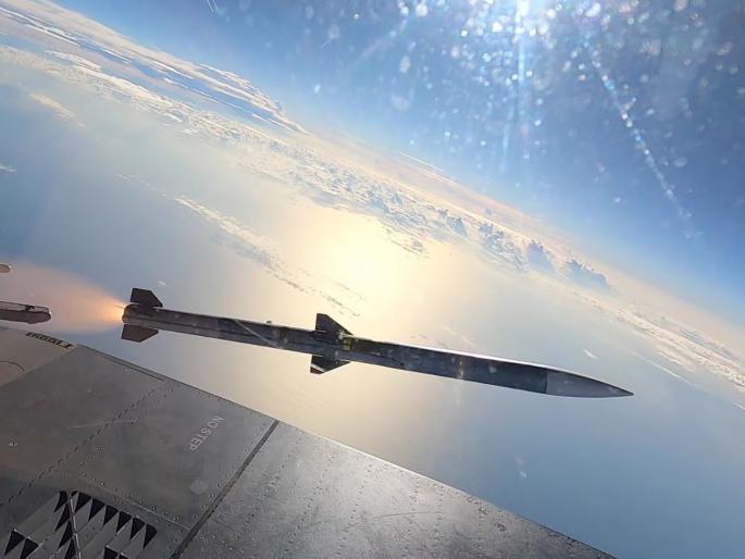 From Israel, Britain to Ukraine...; 19 countries struggle to buy 'this' dangerous missile! | इस्रायल, ब्रिटनपासून युक्रेनपर्यंत...; 'ही' धोकादायक मिसाईल खरेदी करण्यासाठी १९ देशांची धडपड! From Israel, Britain to Ukraine...; 19 countries struggle to buy 'this' dangerous missile! | इस्रायल, ब्रिटनपासून युक्रेनपर्यंत...; 'ही' धोकादायक मिसाईल खरेदी करण्यासाठी १९ देशांची धडपड!