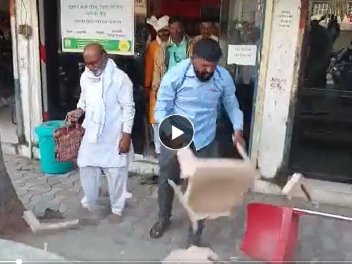 Crop insurance company office vandalized by Swabhimani Farmers Association in Amravati | अमरावतीत स्वाभिमानी शेतकरी संघटनेकडून पीक विमा कंपनी कार्यालयाची तोडफोड