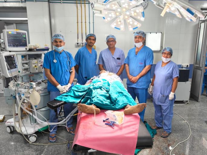 Amravati: 700gm tumor removed from woman's head, four-hour surgery | Amravati: महिलेच्या डोक्यातून काढला ७०० ग्रॅमचा ट्यूमर, चार तास चालली शस्त्रक्रिया Amravati: 700gm tumor removed from woman's head, four-hour surgery | Amravati: महिलेच्या डोक्यातून काढला ७०० ग्रॅमचा ट्यूमर, चार तास चालली शस्त्रक्रिया