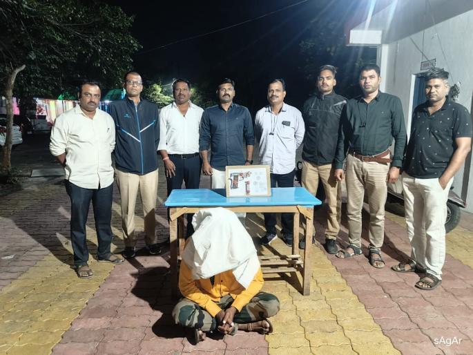 Two gunmen arrested from Hiwarkhed Shindi | हिवरखेड, शिंदी येथून दोन पिस्टलबाजांना अटक Two gunmen arrested from Hiwarkhed Shindi | हिवरखेड, शिंदी येथून दोन पिस्टलबाजांना अटक