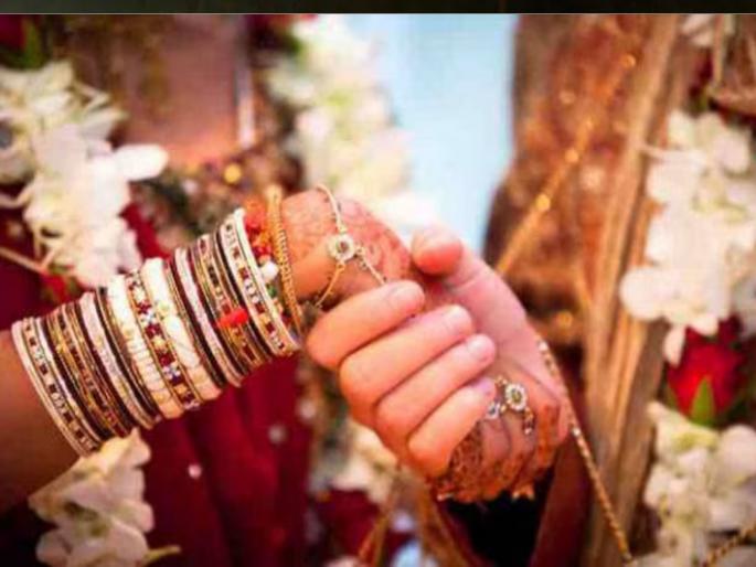 Amravati soldier broke up his marriage for three lakh rupees after the engagement | साखरपुडा झाल्यानंतर तीन लाख रुपयांसाठी सैनिकाने मोडले लग्न! Amravati soldier broke up his marriage for three lakh rupees after the engagement | साखरपुडा झाल्यानंतर तीन लाख रुपयांसाठी सैनिकाने मोडले लग्न!