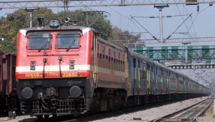 Amravati-Tirupati special train from October 20 | अमरावती- तिरुपती विशेष रेल्वे गाडी २० ऑक्टोबरपासून Amravati-Tirupati special train from October 20 | अमरावती- तिरुपती विशेष रेल्वे गाडी २० ऑक्टोबरपासून