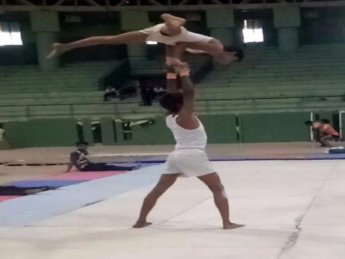 Amravati couple topped in state-level gymnastics competition | राज्यस्तरीय शालेय जिम्नॅस्टिक स्पर्धेत अमरावतीची जोडी अव्वल Amravati couple topped in state-level gymnastics competition | राज्यस्तरीय शालेय जिम्नॅस्टिक स्पर्धेत अमरावतीची जोडी अव्वल