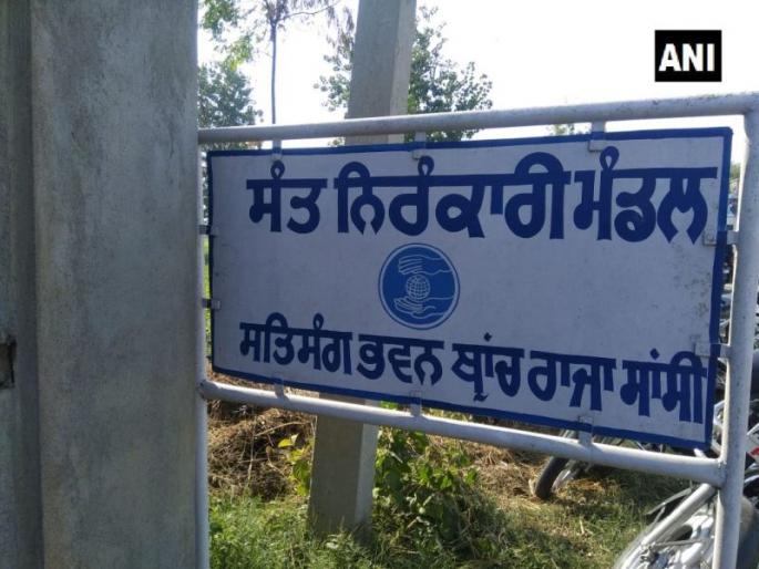 Amritsar Bomb Blast : 50 Lakh Reward Announced For Information On Amritsar Blast Suspects | Amritsar Bomb Blast : हल्लेखोरांची माहिती देणाऱ्याला 50 लाख रुपयांच्या बक्षिसाची घोषणा Amritsar Bomb Blast : 50 Lakh Reward Announced For Information On Amritsar Blast Suspects | Amritsar Bomb Blast : हल्लेखोरांची माहिती देणाऱ्याला 50 लाख रुपयांच्या बक्षिसाची घोषणा