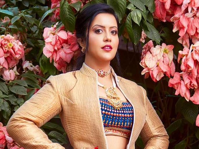 tilgul ghya god god bola, amruta fadanvis wishes to all maharashtraian | तिळगुळ घ्या गोड गोड बोला... अमृता फडणवीसांकडून संक्रांतीच्या शुभेच्छा tilgul ghya god god bola, amruta fadanvis wishes to all maharashtraian | तिळगुळ घ्या गोड गोड बोला... अमृता फडणवीसांकडून संक्रांतीच्या शुभेच्छा