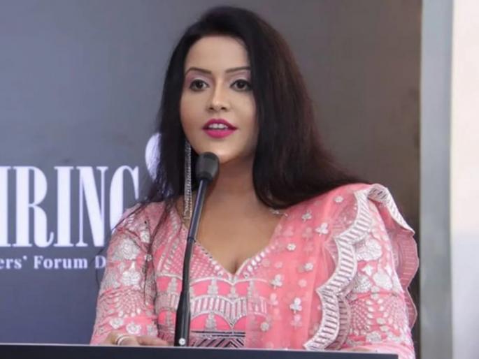 If women are empowered, the family will be empowered: Amruta Fadnavis | महिला सक्षम असेल तर कुटुंब सक्षम होईल : अमृता फडणवीस If women are empowered, the family will be empowered: Amruta Fadnavis | महिला सक्षम असेल तर कुटुंब सक्षम होईल : अमृता फडणवीस