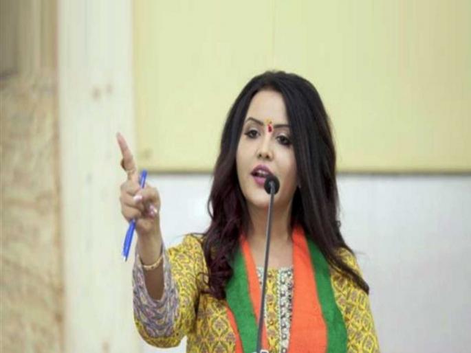 amruta fadnavis reaction and replied opposition over mukhyamantri ladki bahin yojana | ‘लाडकी बहीण’ योजनेवर अमृता फडणवीसांची प्रतिक्रिया; विरोधकांना प्रत्युत्तर, म्हणाल्या... amruta fadnavis reaction and replied opposition over mukhyamantri ladki bahin yojana | ‘लाडकी बहीण’ योजनेवर अमृता फडणवीसांची प्रतिक्रिया; विरोधकांना प्रत्युत्तर, म्हणाल्या...
