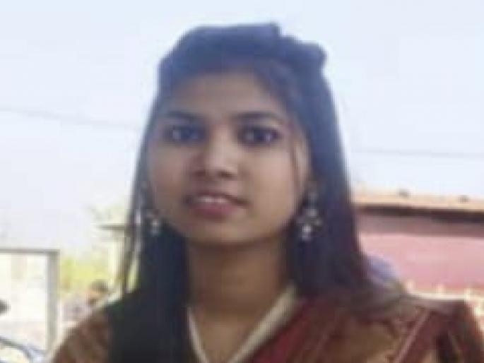 A student in Shirol ended her life due to exam stress, three suicides in the taluka on a single day | परीक्षेच्या तणावातून शिरोळमधील विद्यार्थिनीने संपविले जीवन; तालुक्यात एकाच दिवशी तीन आत्महत्या A student in Shirol ended her life due to exam stress, three suicides in the taluka on a single day | परीक्षेच्या तणावातून शिरोळमधील विद्यार्थिनीने संपविले जीवन; तालुक्यात एकाच दिवशी तीन आत्महत्या