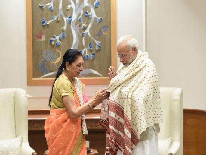 Madhya Pradesh governor says pm Modi is not married | आनंदीबेन पटेल म्हणतात, मोदी अविवाहित असूनही महिलांच्या समस्या जाणतात Madhya Pradesh governor says pm Modi is not married | आनंदीबेन पटेल म्हणतात, मोदी अविवाहित असूनही महिलांच्या समस्या जाणतात