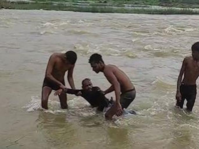 Businessman attempts suicide by calling family, police action saves his life | कुटुंबियांना फोन करून आत्महत्येचा प्रयत्न, पोलिसांच्या तत्परतेमुळे वाचला व्यावसायिकाचा जीव