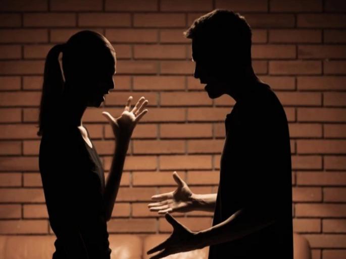 Married woman staying at boyfriend's house; argument between the two, woman murdered by slitting throat | विवाहित महिला प्रियकराच्या घरी वास्तव्यास; दोघांमध्ये वाद, महिलेचा गळा चिरून खून