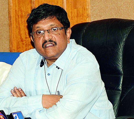 Dignified solution then alliance with a Congress : Anandraj Ambedkar | सन्मानजनक तोडगा तरच काँग्रेससोबत आघाडी :आनंदराज आंबेडकर Dignified solution then alliance with a Congress : Anandraj Ambedkar | सन्मानजनक तोडगा तरच काँग्रेससोबत आघाडी :आनंदराज आंबेडकर