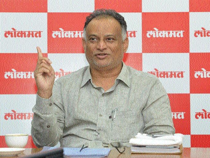 Student is the center of admission process and examination | विद्यार्थी म्हणजे प्रवेश प्रक्रिया आणि परीक्षा यांचे केंद्र Student is the center of admission process and examination | विद्यार्थी म्हणजे प्रवेश प्रक्रिया आणि परीक्षा यांचे केंद्र