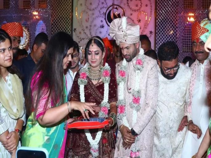 Pankaja Munde's PA Anant Garje in trouble in Dr. Gauri Palve death case | अनंतच्या अनैतिक संबंधाची खात्री झाल्याने ‘ती’ खचली; एकदा अचानक आई वडील घरी पोहचले, तेव्हा... Pankaja Munde's PA Anant Garje in trouble in Dr. Gauri Palve death case | अनंतच्या अनैतिक संबंधाची खात्री झाल्याने ‘ती’ खचली; एकदा अचानक आई वडील घरी पोहचले, तेव्हा...