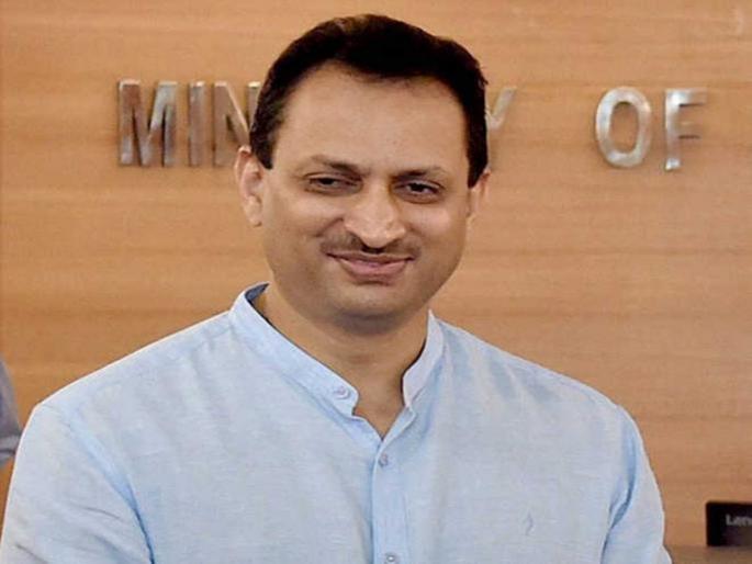 BJP leadership noticesTO Hegade who makes controversial statement about Mahatma Gandhi | महात्मा गांधी यांच्याविषयी वादग्रस्त वक्तव्य करणाऱ्या हेगडेंना भाजप नेतृत्वाकडून नोटीस BJP leadership noticesTO Hegade who makes controversial statement about Mahatma Gandhi | महात्मा गांधी यांच्याविषयी वादग्रस्त वक्तव्य करणाऱ्या हेगडेंना भाजप नेतृत्वाकडून नोटीस