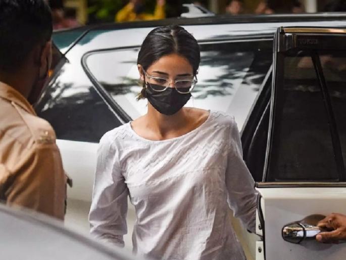 Aryan Khan Drugs Case: Ananya Pandey's mobile, laptop to forensic lab, NCB to retrieve all deleted messages and numbers | Aryan Khan Drugs Case: अनन्या पांडेचा मोबाईल, लॅपटॉप फॉरेन्सिक लॅबकडे, डिलीट केलेले सर्व मेसेज व नंबर एनसीबी पुन्हा मिळविणार