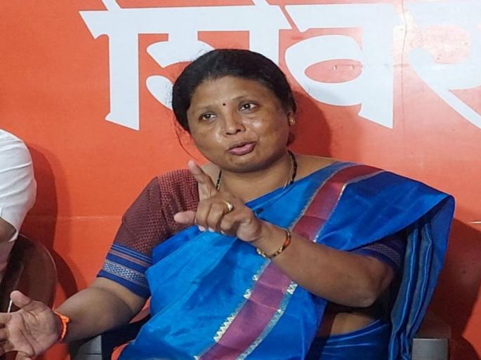 Many cases are coming up eknath Shinde ajit Pawar group in BJP too 4 arms long - Sushma Andhare | अनेक प्रकरणे समोर येतायेत; शिंदे-पवार गट गोत्यात, भाजपही ४ हात लांब - सुषमा अंधारे