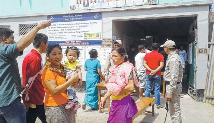 No allowance, no tea; Anganwadi tahai work to do hunger! | ना भत्ता, ना चहा-नाष्टा; उपाशीपोटी केले अंगणवाडी तार्इंनी निवडणुकीचे काम ! No allowance, no tea; Anganwadi tahai work to do hunger! | ना भत्ता, ना चहा-नाष्टा; उपाशीपोटी केले अंगणवाडी तार्इंनी निवडणुकीचे काम !