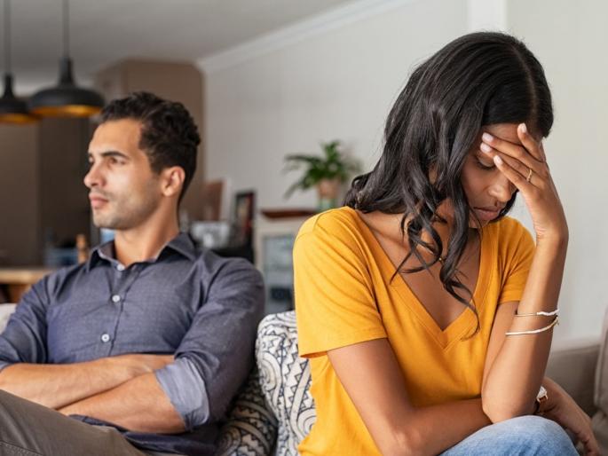 how men’s dirty habits affect women’s health and relationship top bad habits of men that are harmful for women top bad habits of men that are harmful for women | पुरुषांच्या 'या' ५ घाणेरड्या सवयी महिलांसाठी ठरतात घातक, आरोग्यावर होतो परिणाम